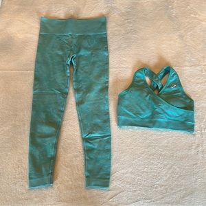 Gymshark Camo Seamless Leggings and Sports Bra Set Light Green Size Small